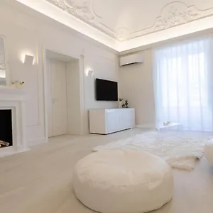 https://anais-luxury-apartment-catania-centro.sicilyhotelsitaly.net